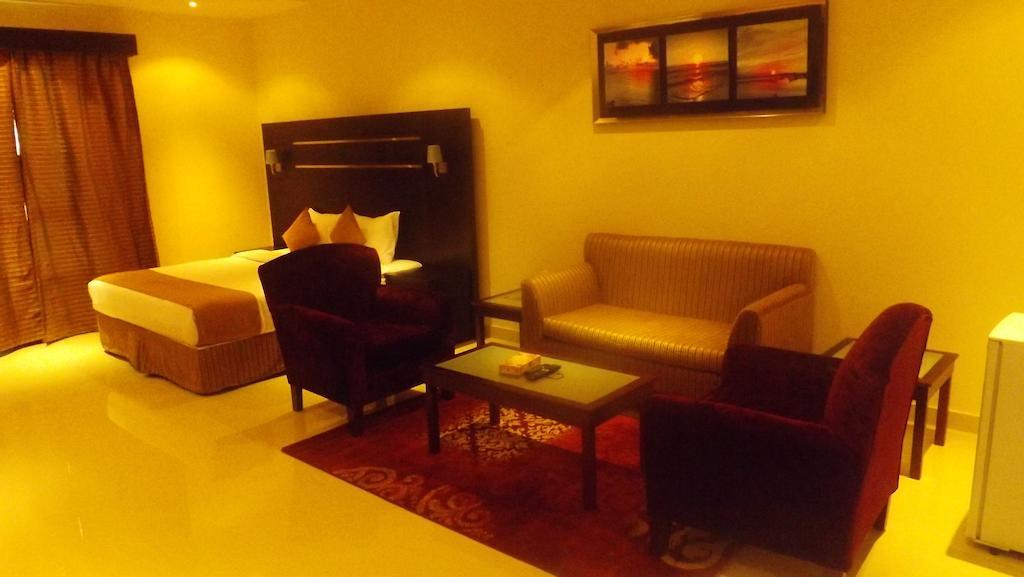 Baron Palace - Almasif Hotel Apartments Rijád Szoba fotó