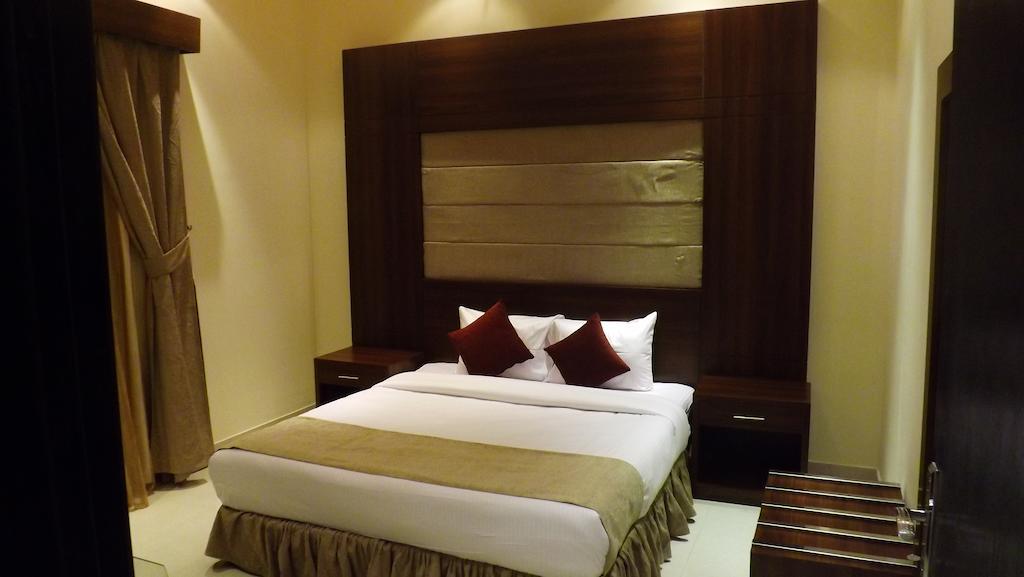 Baron Palace - Almasif Hotel Apartments Rijád Szoba fotó