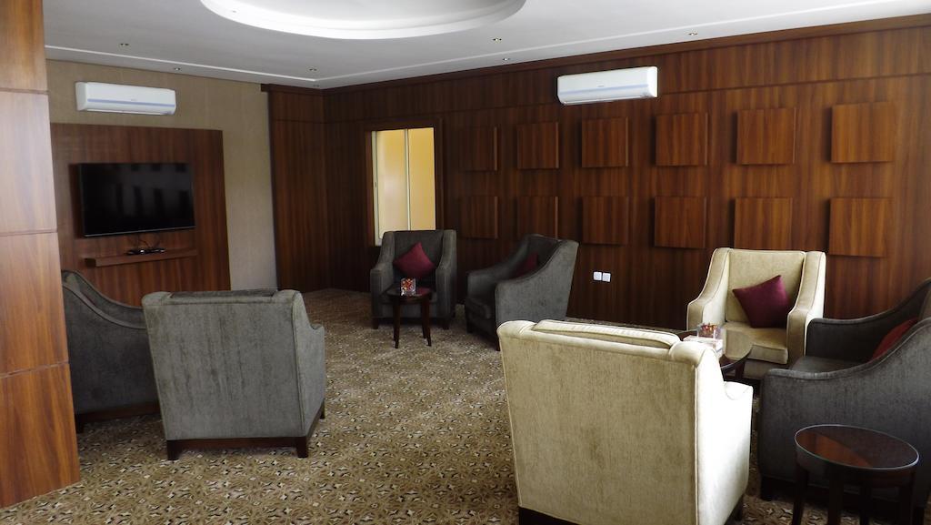 Baron Palace - Almasif Hotel Apartments Rijád Kültér fotó