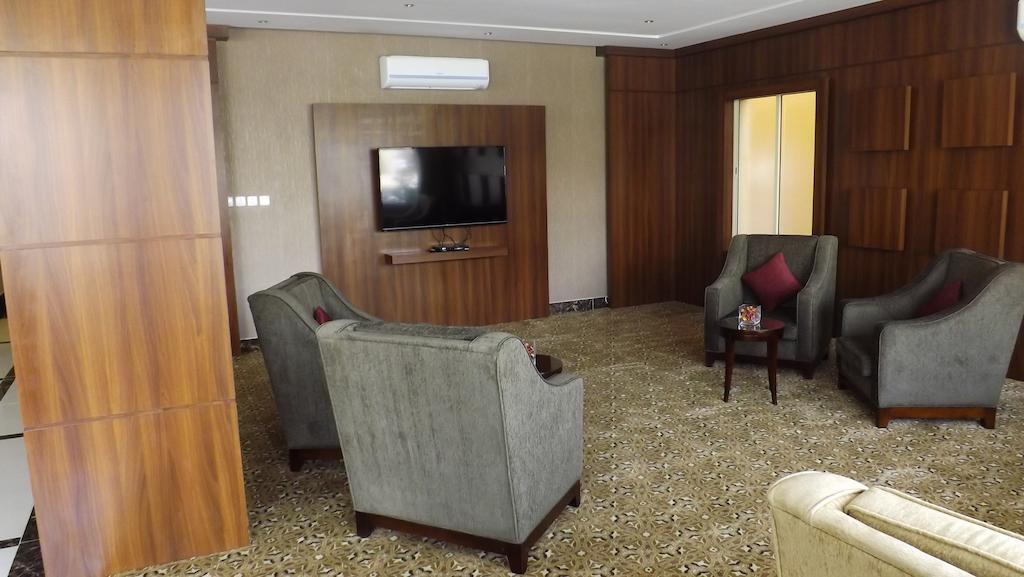 Baron Palace - Almasif Hotel Apartments Rijád Kültér fotó