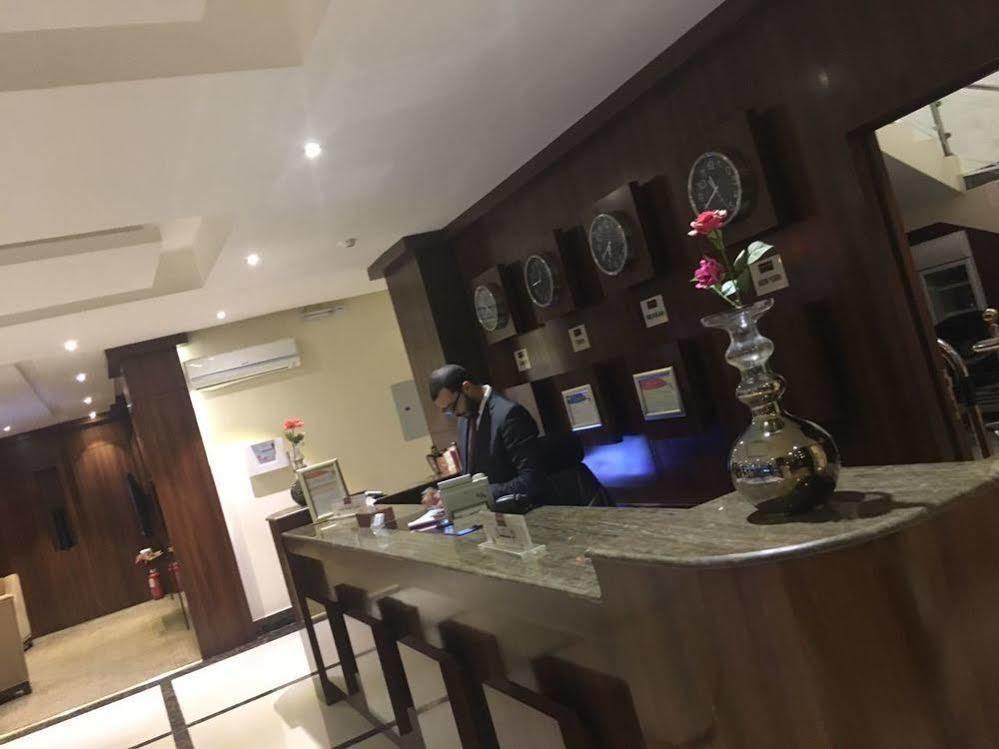 Baron Palace - Almasif Hotel Apartments Rijád Kültér fotó