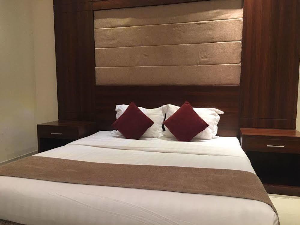 Baron Palace - Almasif Hotel Apartments Rijád Kültér fotó